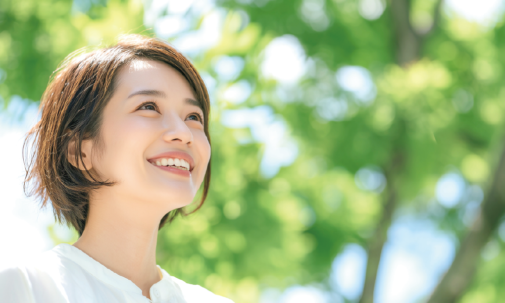 女性の正面画像